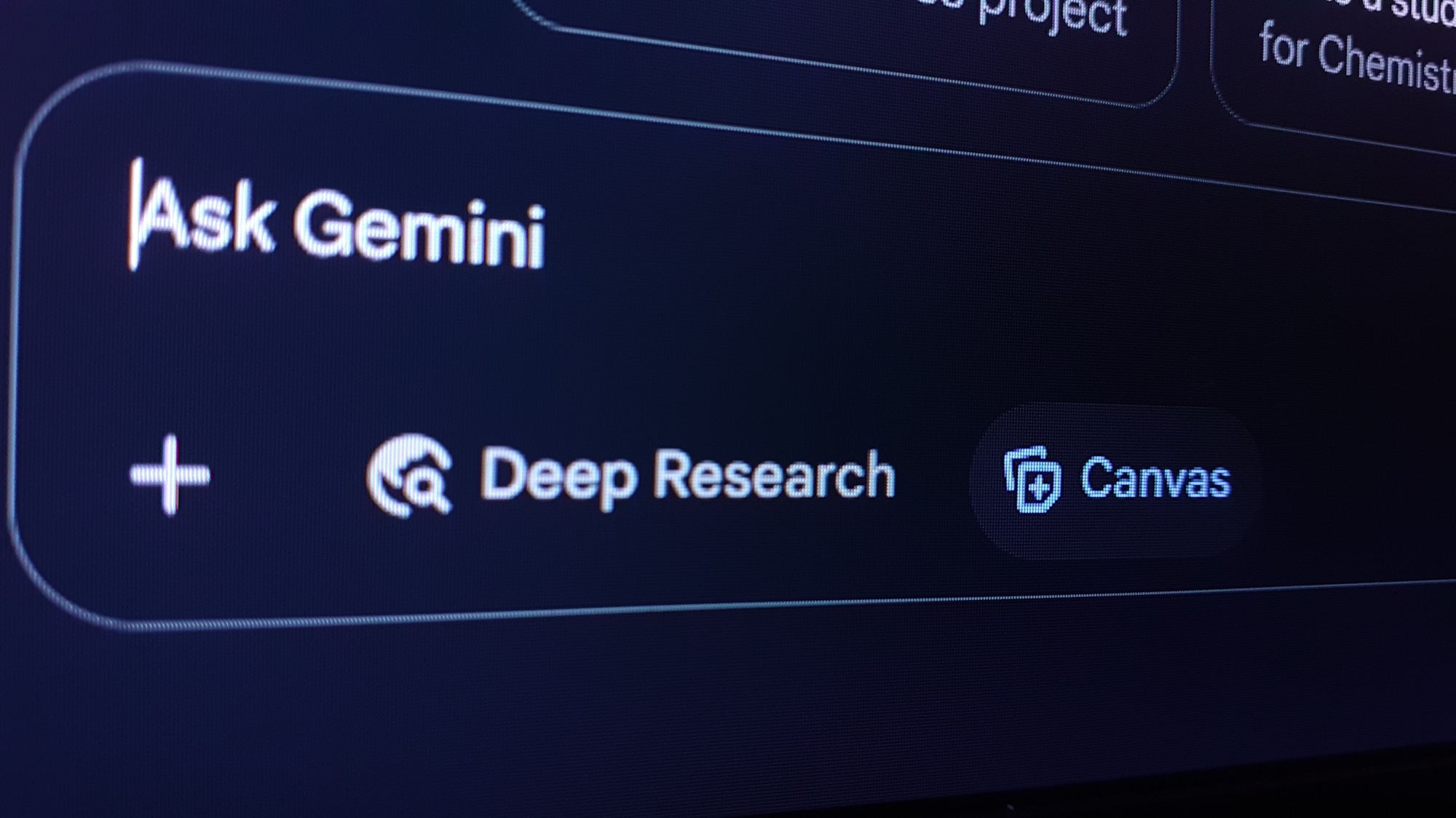 حقل إدخال النص في Ask Gemini