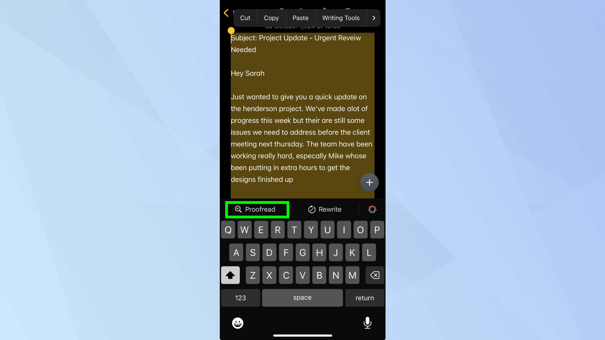 أداة التدقيق اللغوي مُظللة في تطبيق Notes