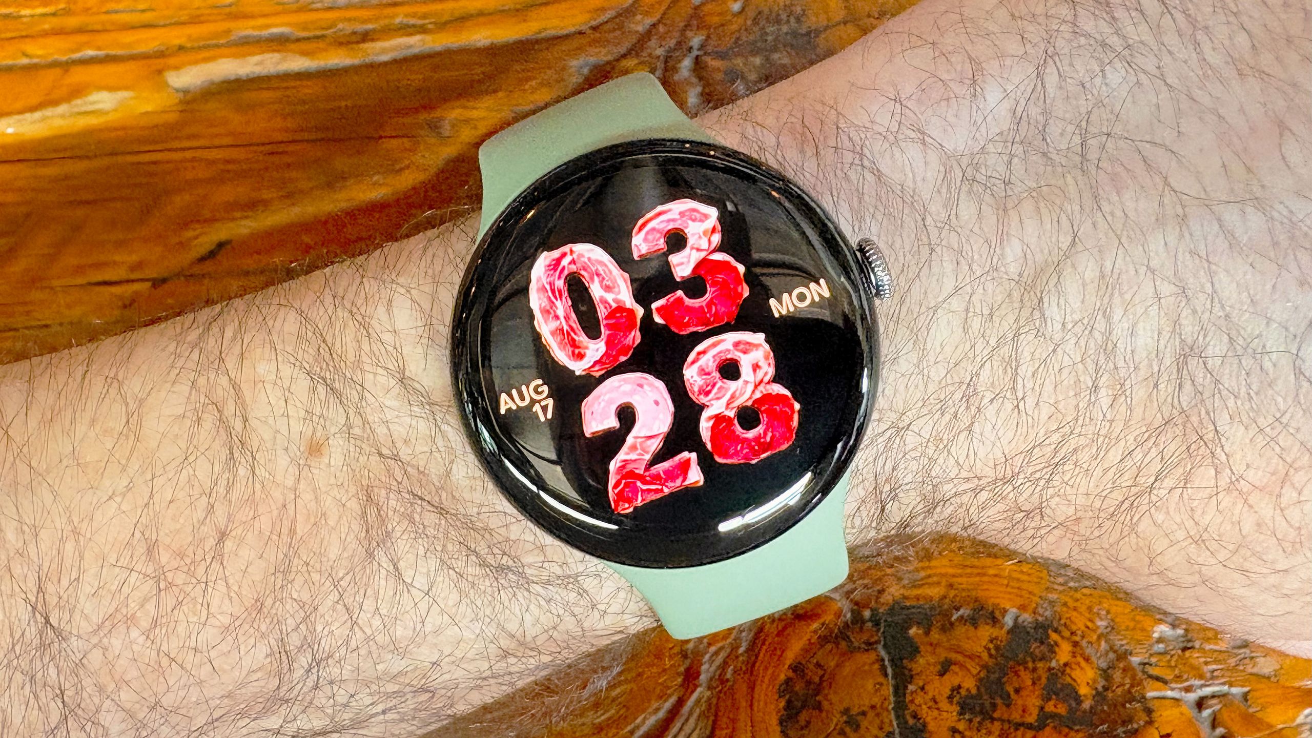 واجهة Pixel Watch 5 بلحم بارد بالذكاء الاصطناعي: أعدت التفكير في كل شيء