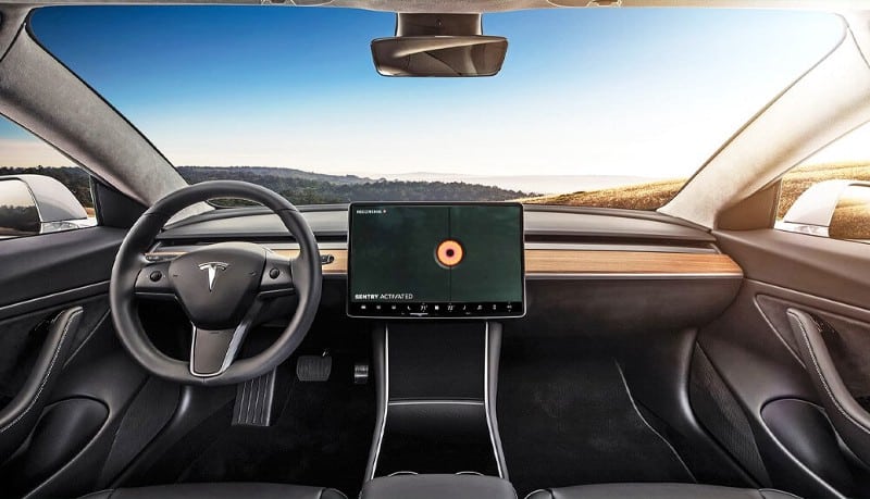 كيفية استخدام وضع الحراسة في سيارات Tesla وما فائدته؟