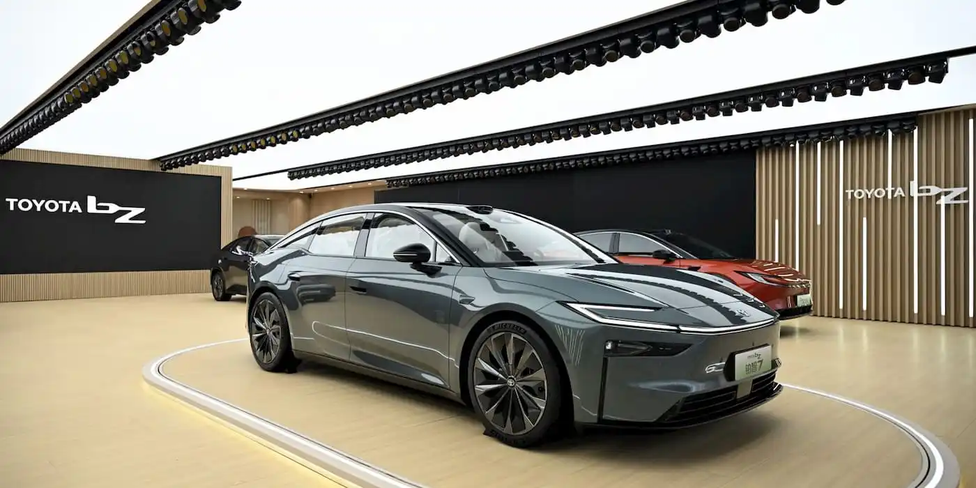 Toyota-bz7-Lexus-ES