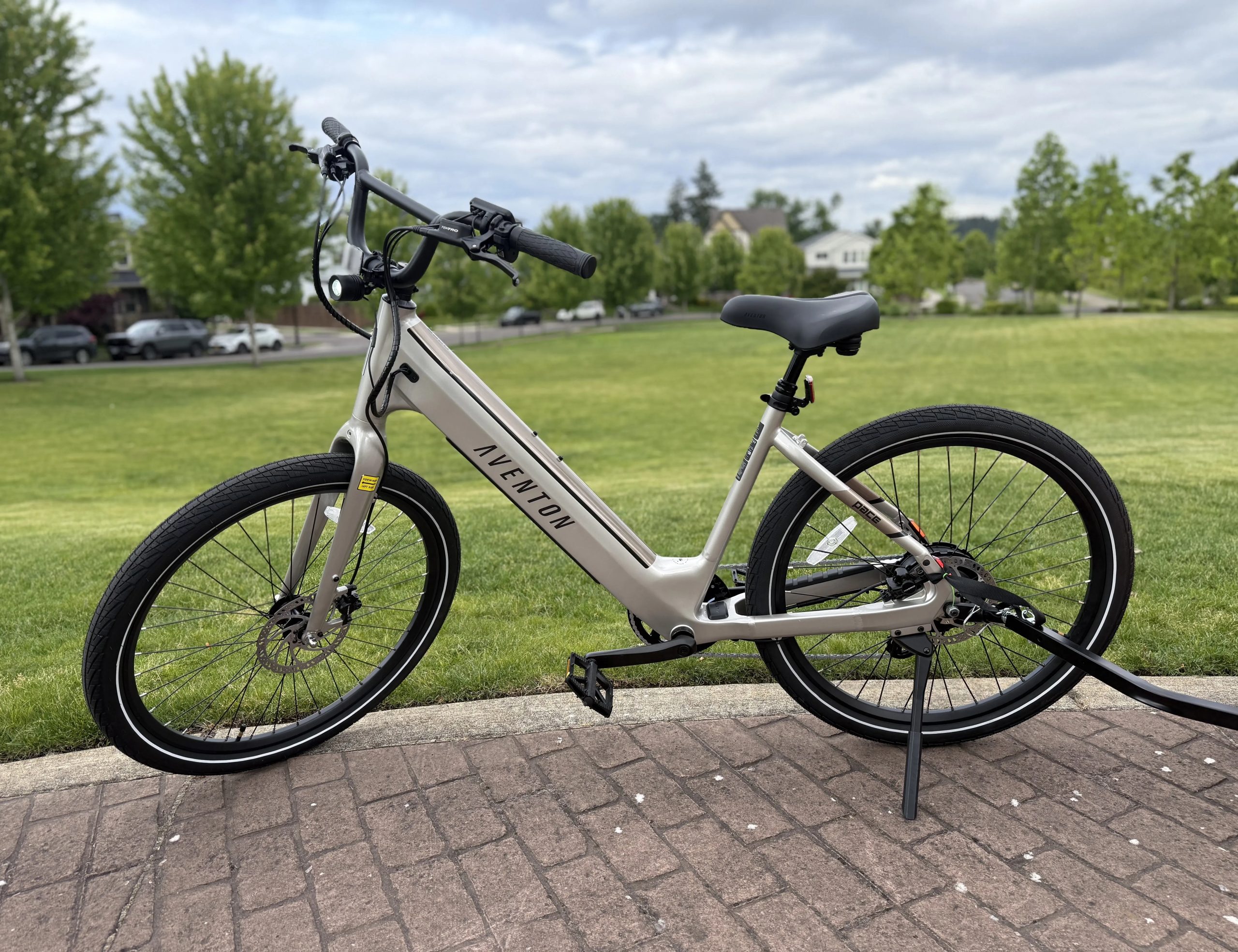 The Aventon Pace 4 in a park