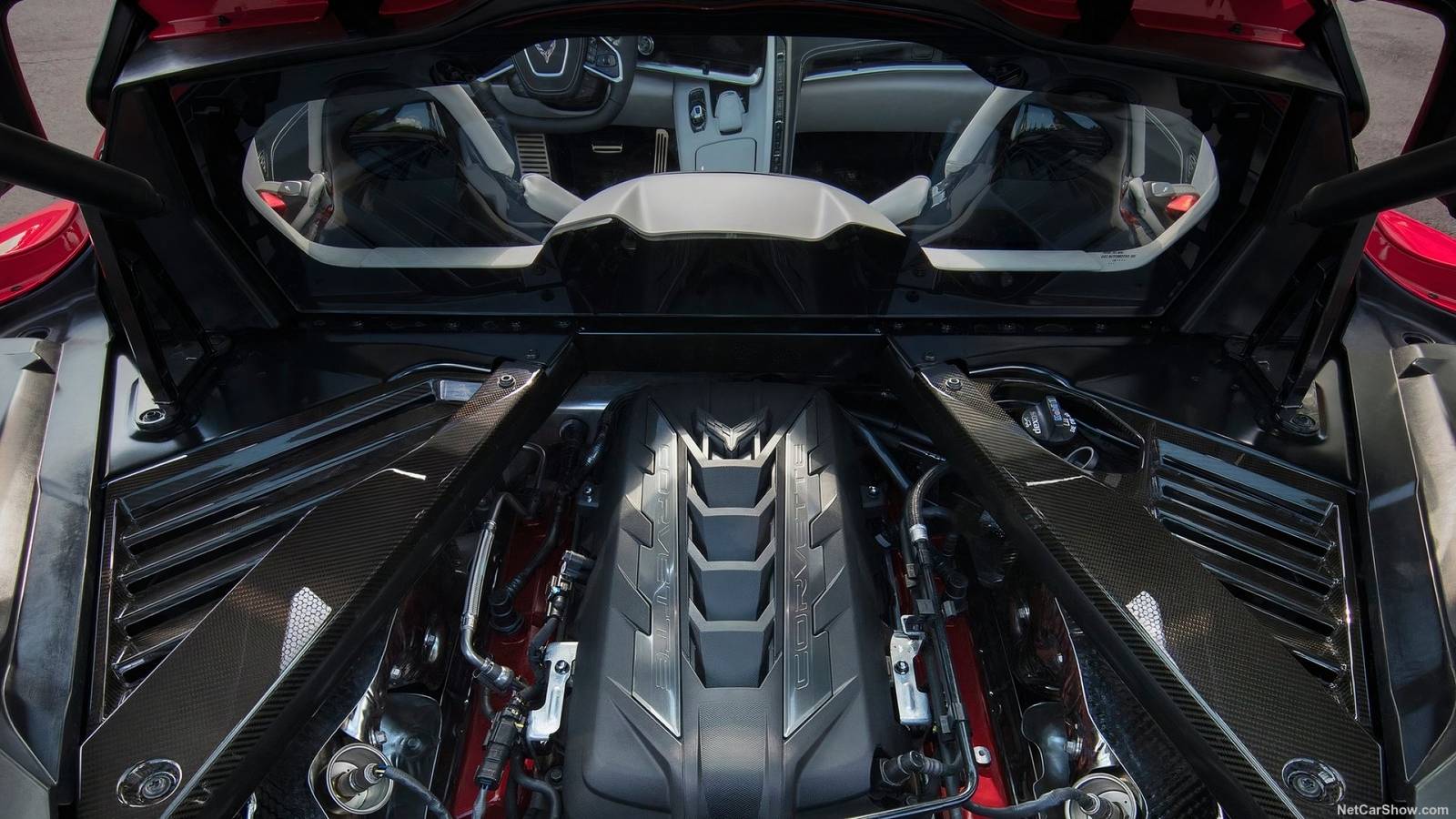 كورفيت ستينغراي: آخر سيارة رياضية خارقة أمريكية بأقل من 100,000 دولار تجمع بين الأداء المذهل والقيمة الاستثنائية