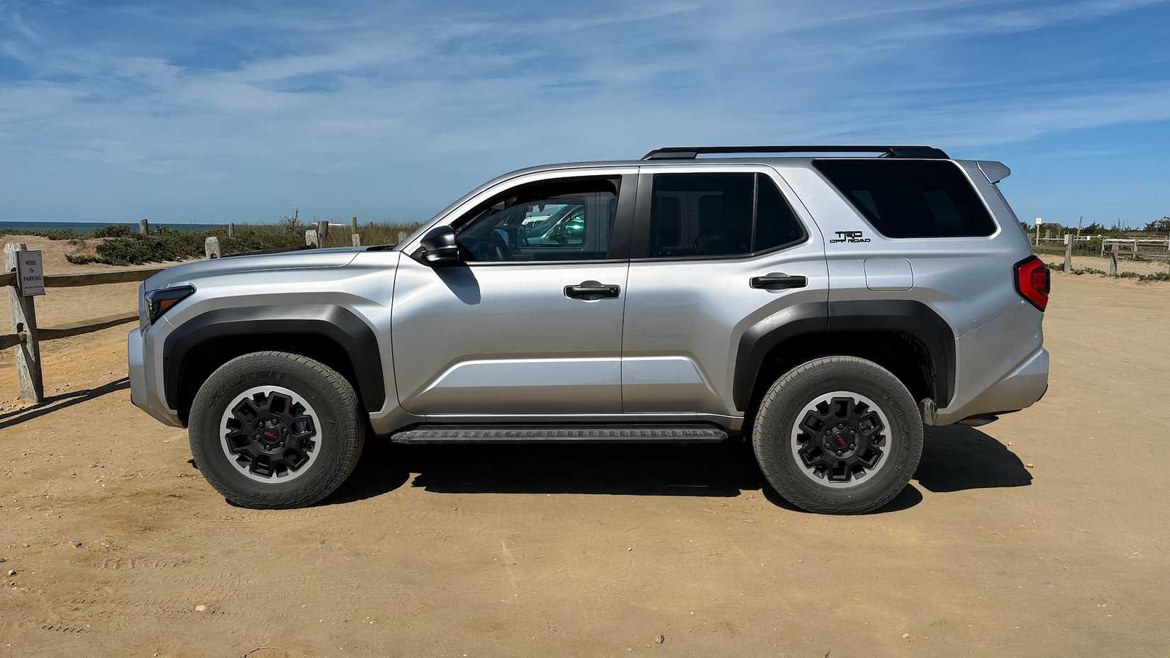 Toyota 4Runner Side Profile
