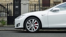 صور لسيارة Tesla Model S P85D الأصلية موديل 2015