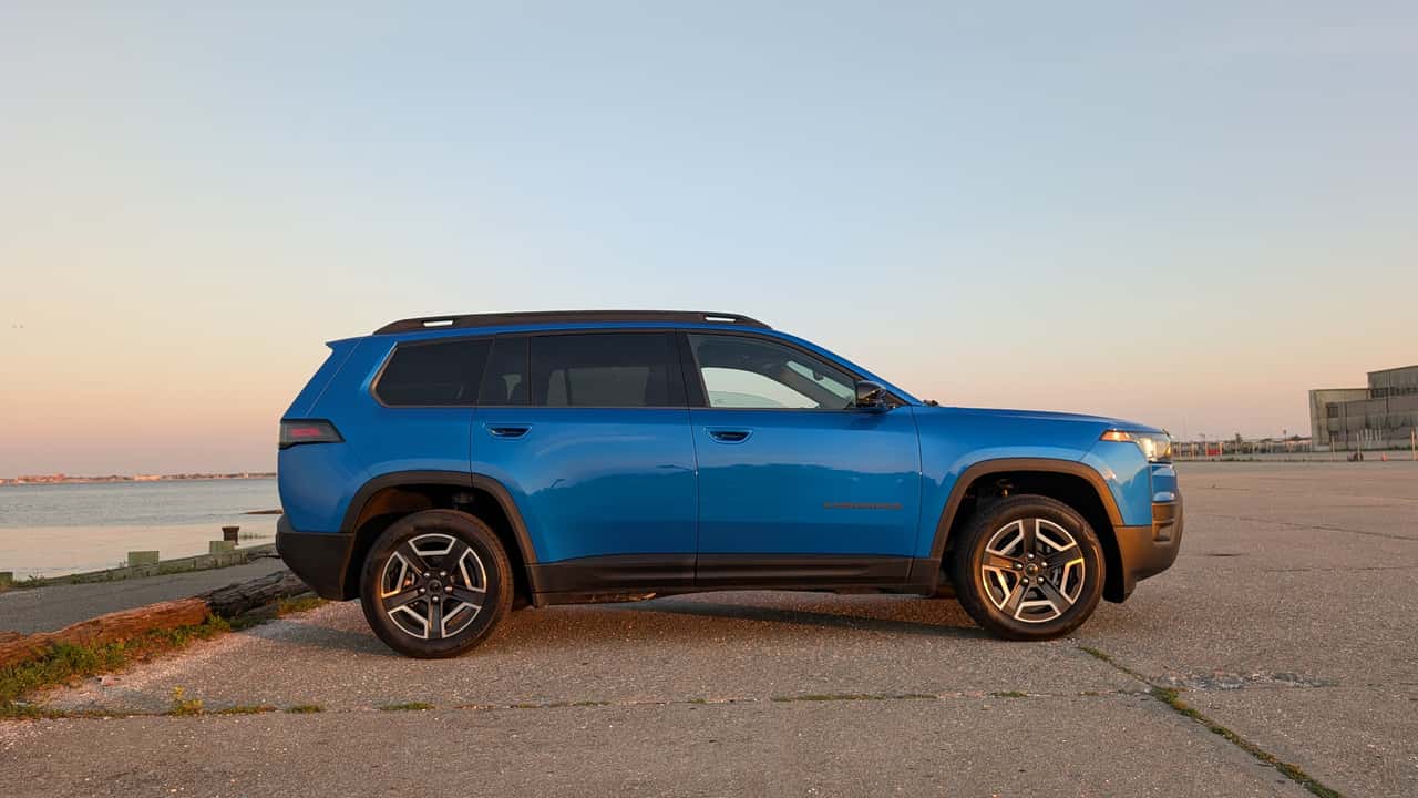 Jeep Cherokee الهجينة 2026