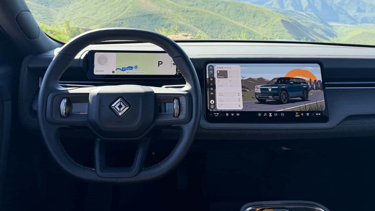 Rivian R2 2027: تجربة القيادة الأولى على الطرق المعبدة والوعرة