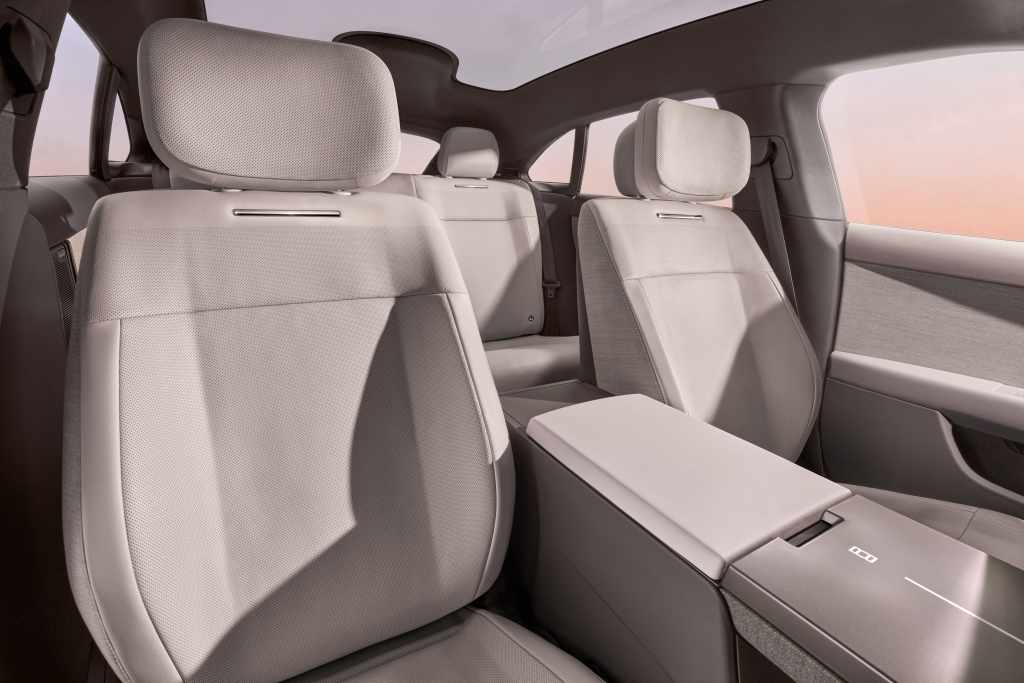 مقاعد Range Rover GT الكهربائية الداخلية