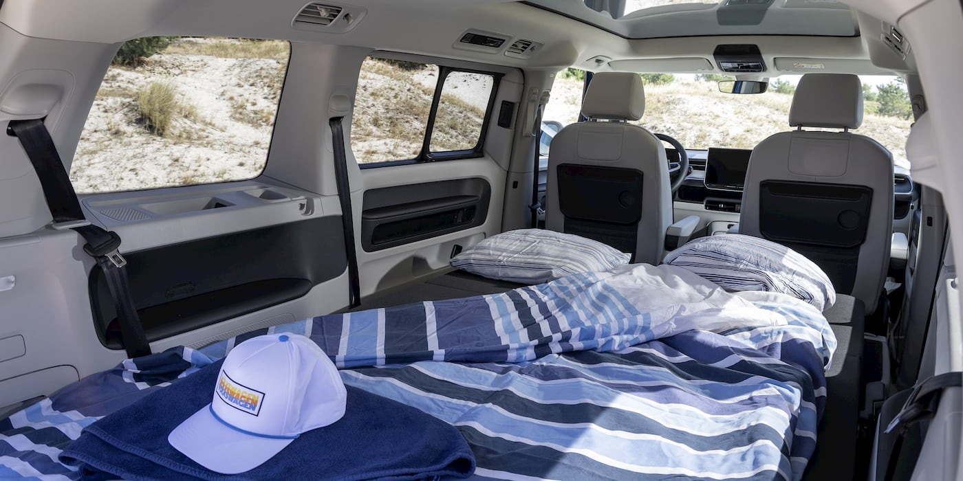 سرير سيارة فولكس فاجن ID. كاليفورنيا الكهربائية للتخييم