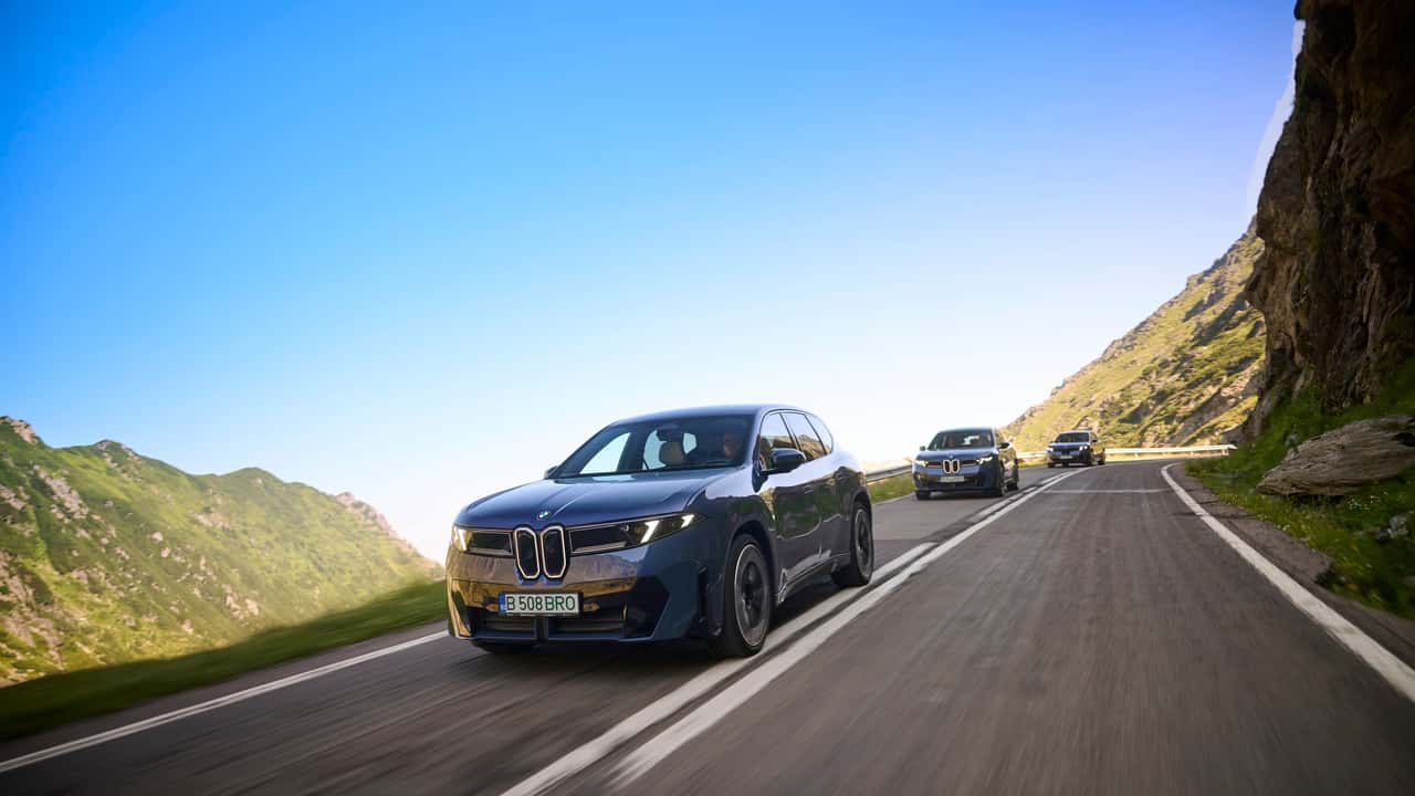 رحلة BMW iX3 في رومانيا 2026