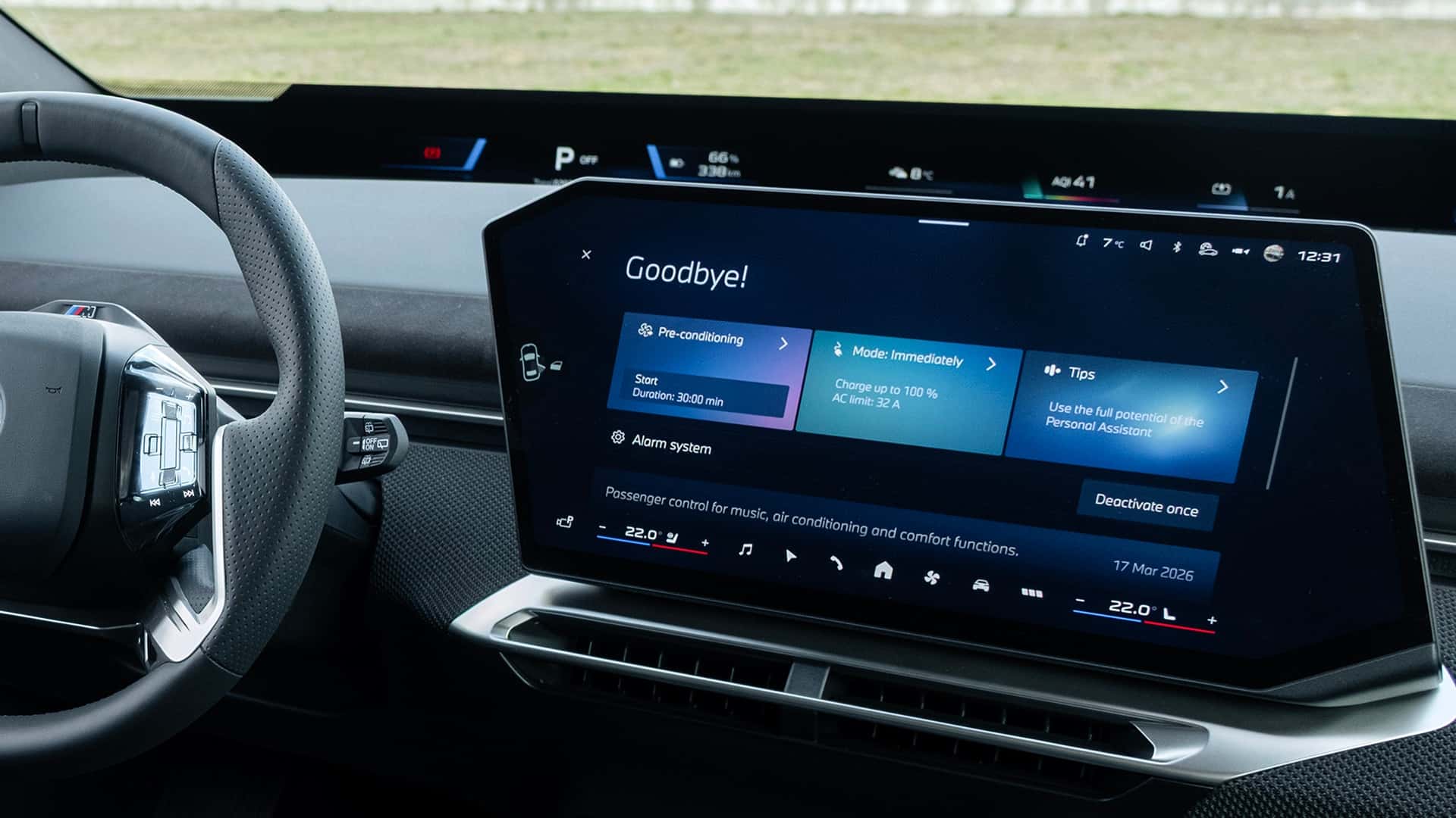 BMW iX3 EV: un approccio diverso agli schermi