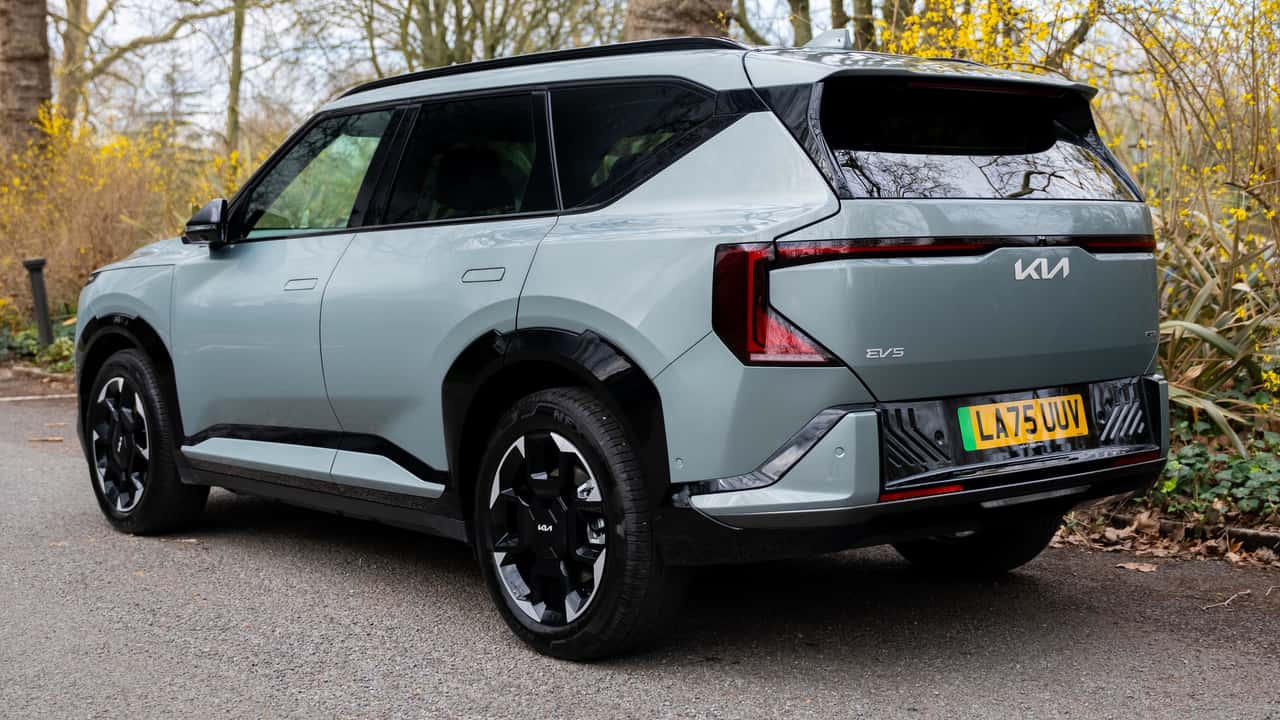 مراجعة Kia EV5