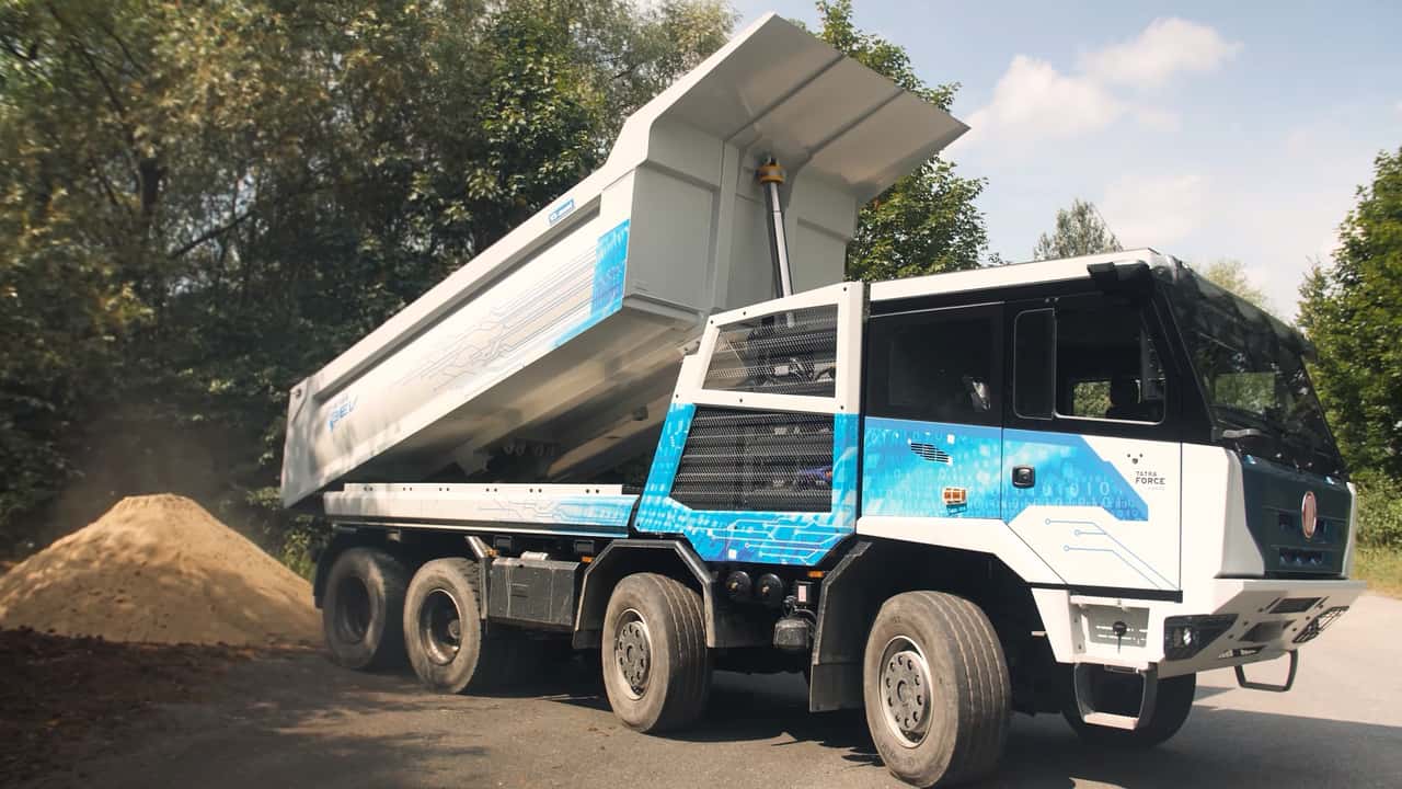 شاحنة Tatra Force e-Drive 8x8 BEV
