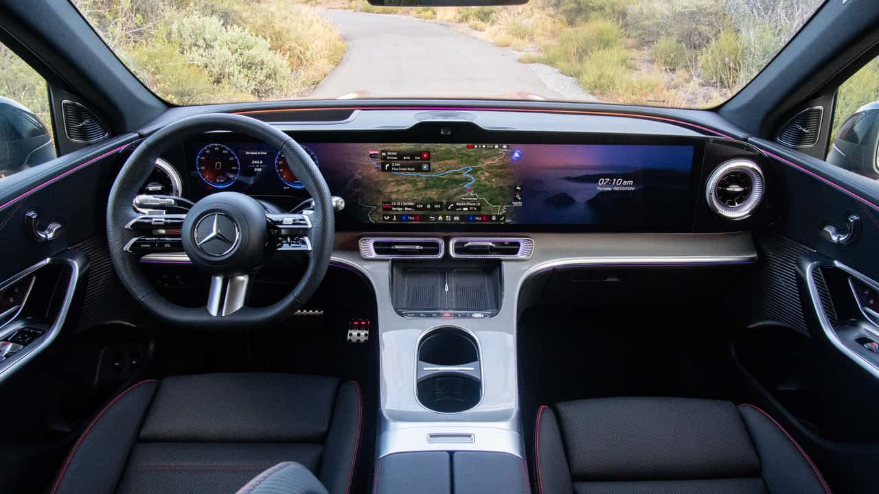 مراجعة القيادة الأولى لسيارة مرسيدس-بنز GLC 400 4Matic الكهربائية 2027
