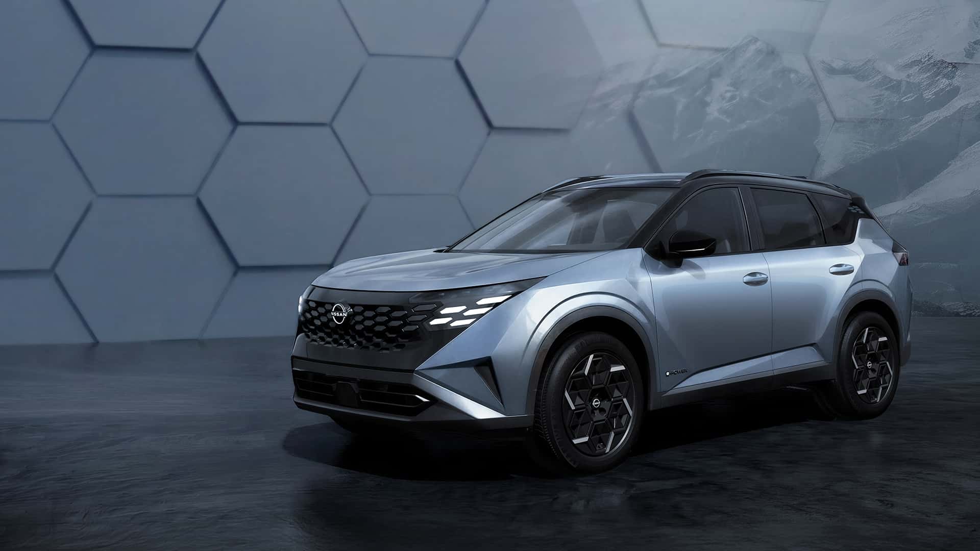 Nissan, Toyota RAV4 ve Honda CR-V ile rekabet etmek üzere Kasım ayında güçlü bir hibrit SUV piyasaya sürecek.