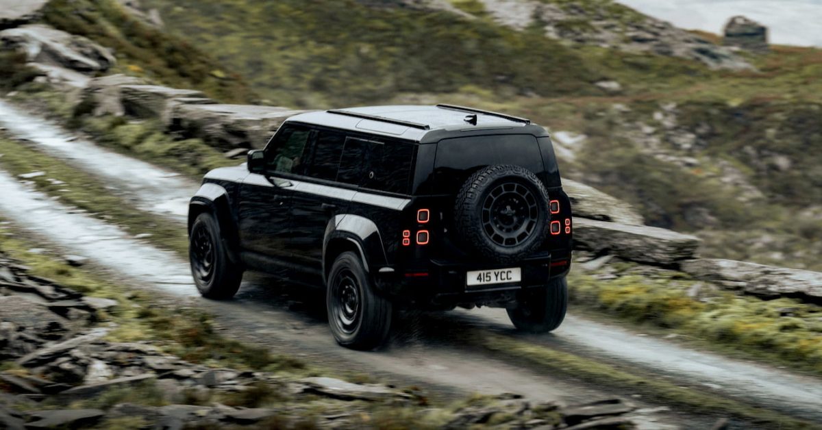 ديفندر SUV الكهربائية الأصغر تُرصد في اختبارات ما قبل الكشف