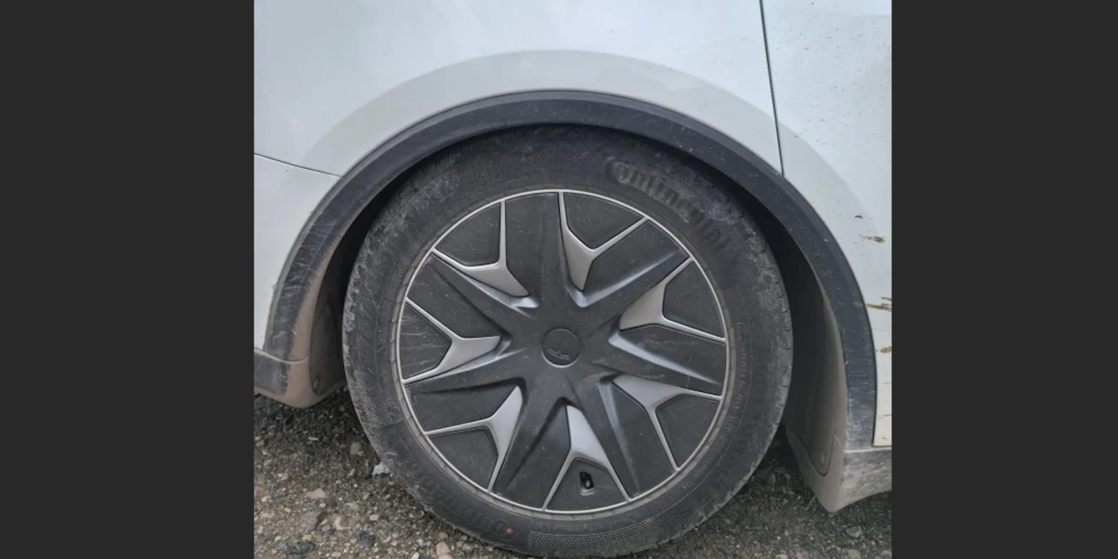 صورة توضح مشكلة تعليق في Tesla Model Y L