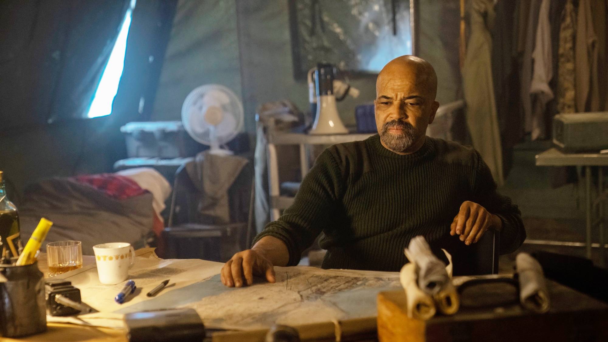 Jeffrey Wright بدور إسحاق في الموسم الثاني من "The Last of Us"