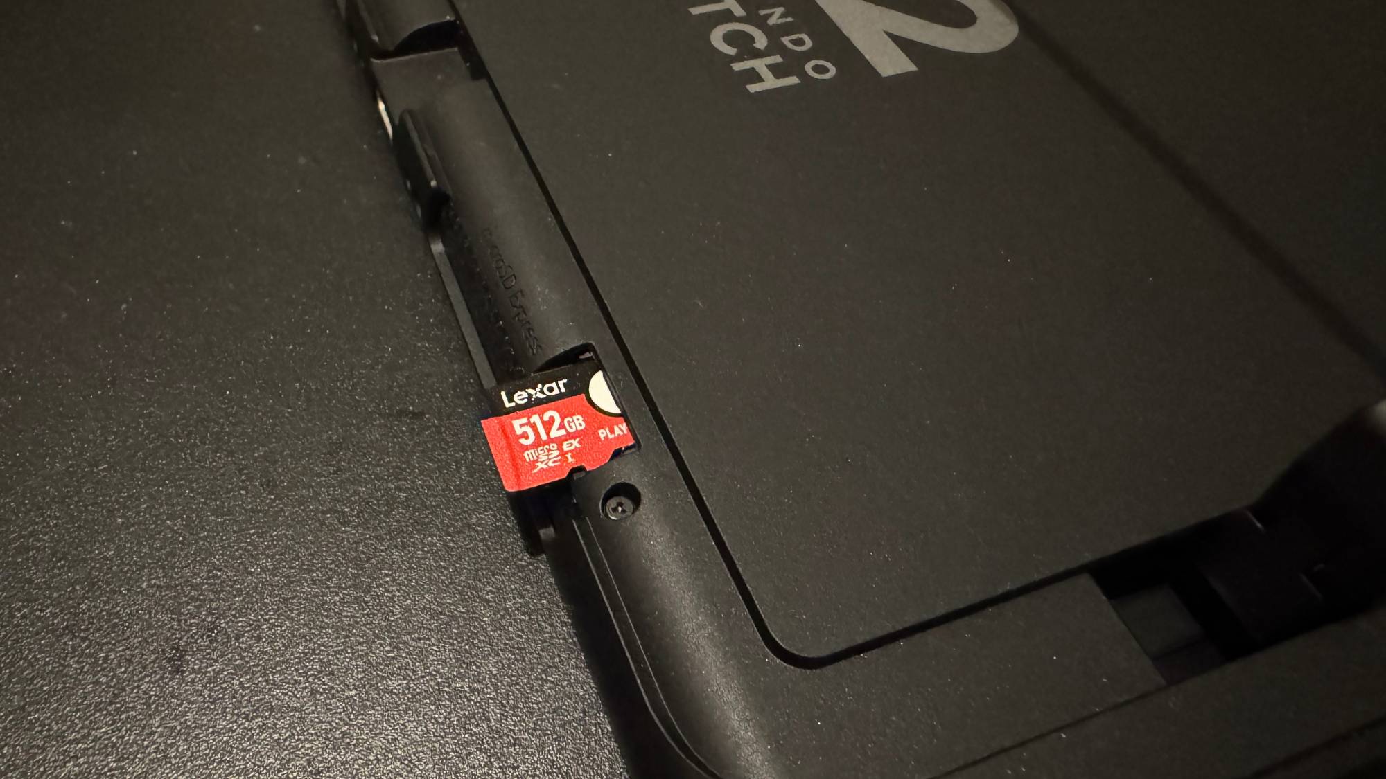بطاقة Lexar Play Pro microSD Express في جهاز Nintendo Switch 2