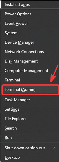 لقطة شاشة توضح قائمة ابدأ مع خيارات Terminal (Admin) و Windows PowerShell (Admin)