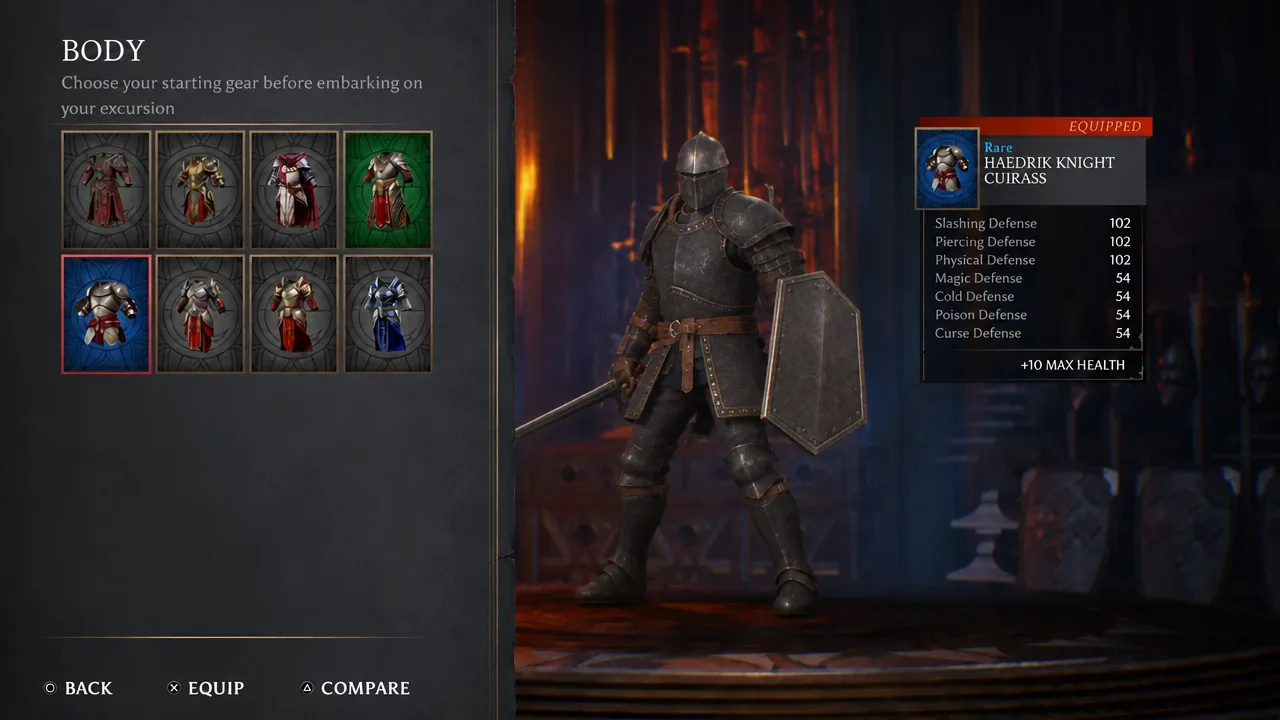 قائمة اختيار درع الجسم في Crimson Moon مع إبراز درع Haedrik Knight Cuirass