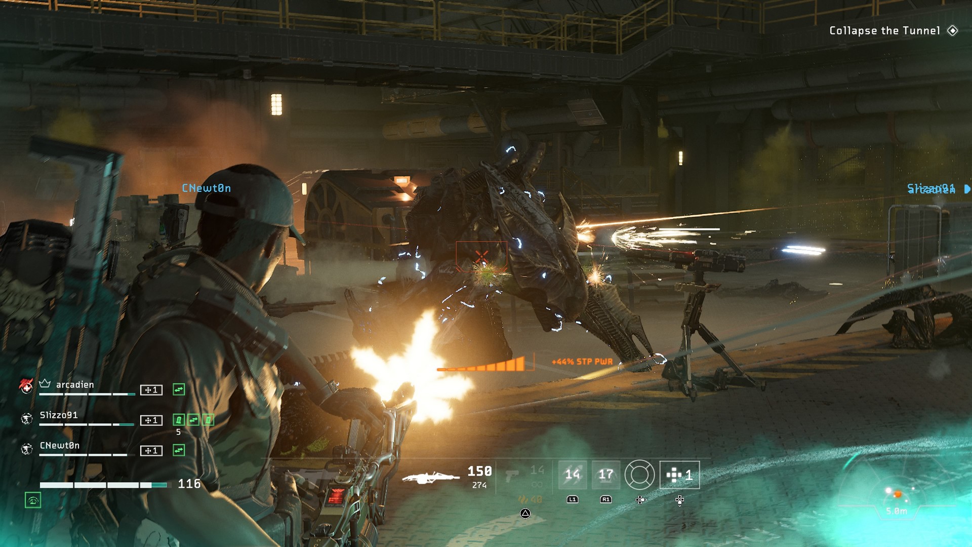كائن فضائي ضخم يشبه الدبابة يهاجم الفرقة في Aliens: Fireteam Elite 2