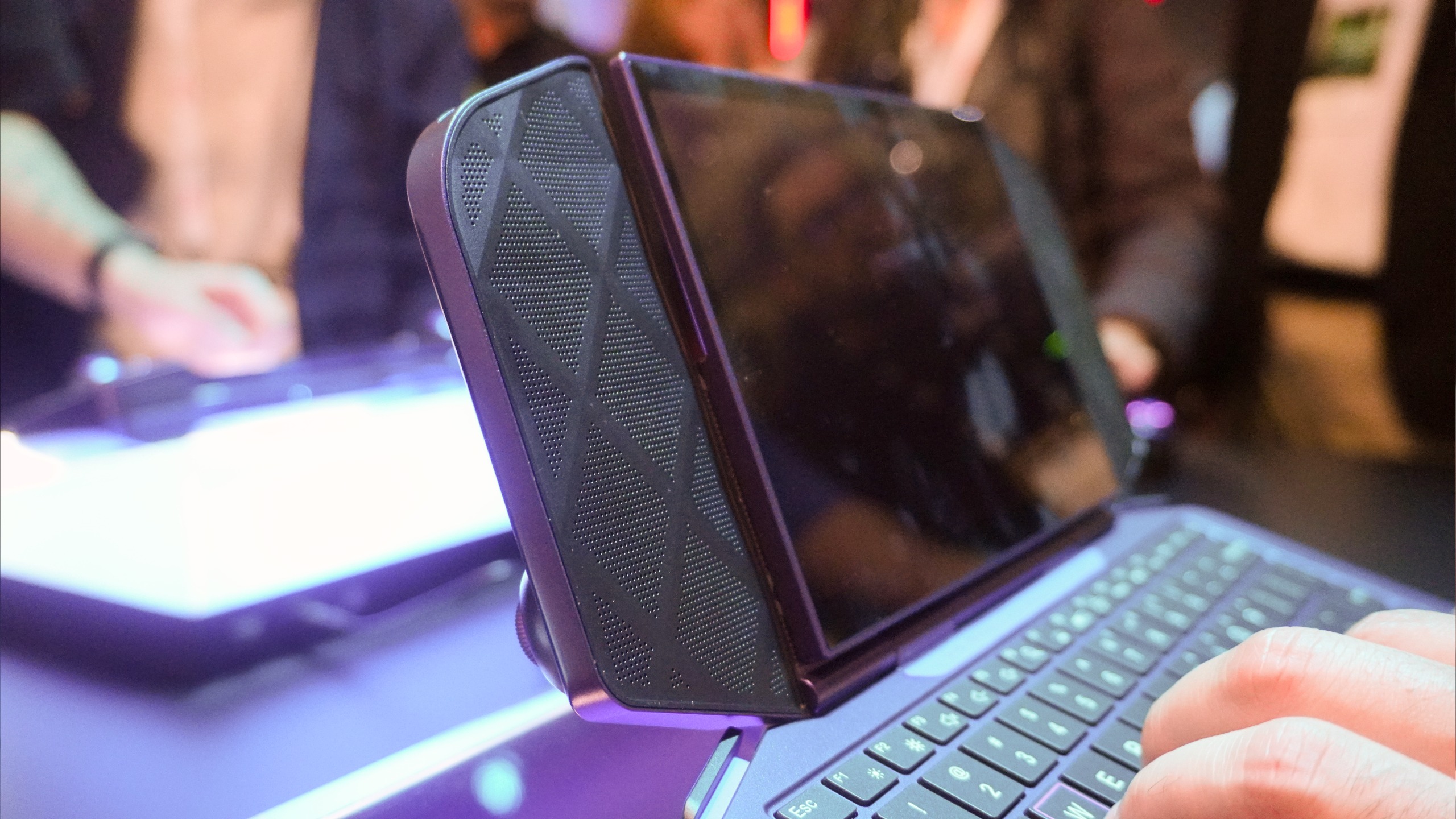 جهاز Acer Project DualPlay Mini