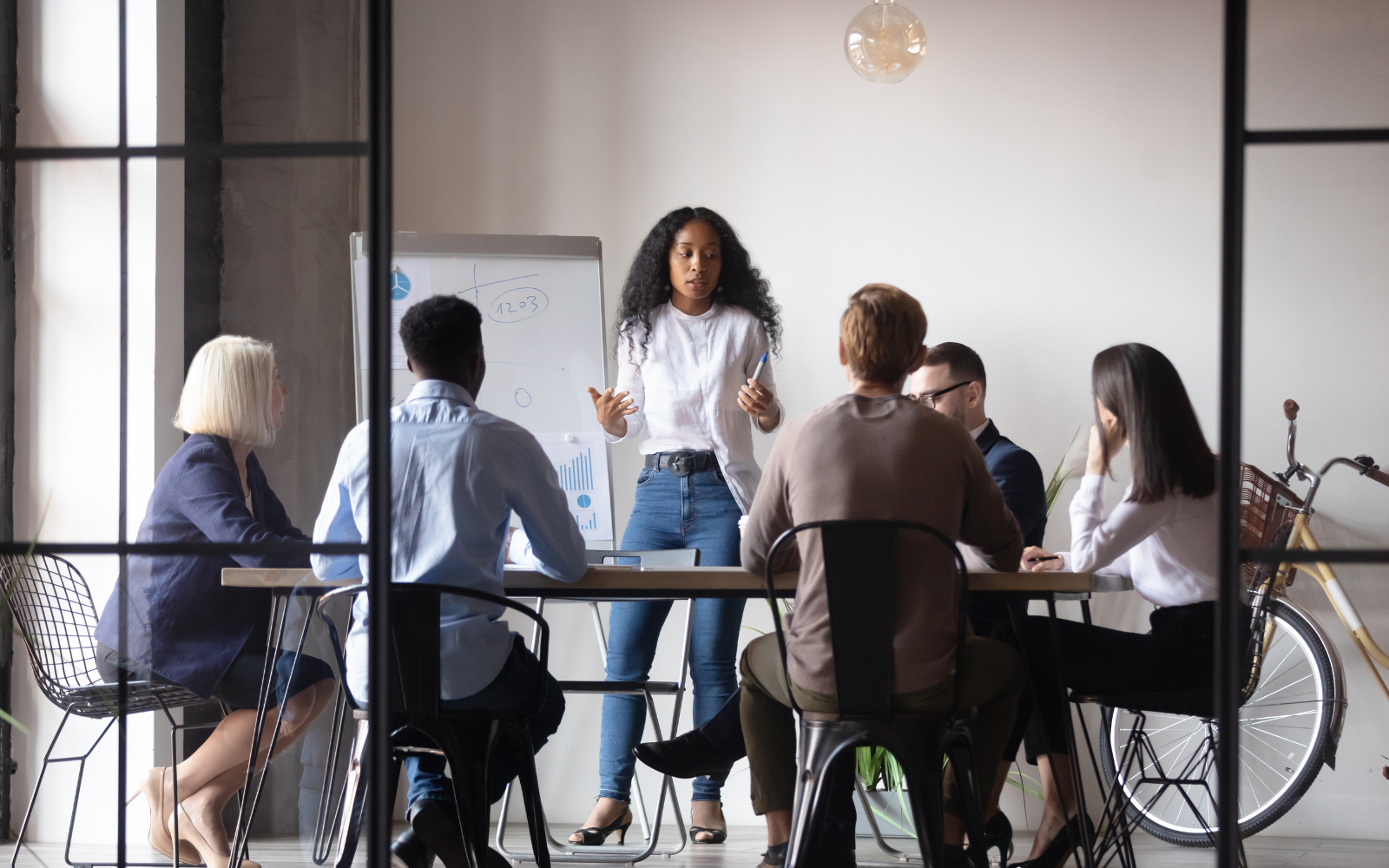 كيف تبدأ مشروعًا ناجحًا في توليد العملاء المحتملين: دليل شامل ونصائح فعالة لاكتساب العملاء