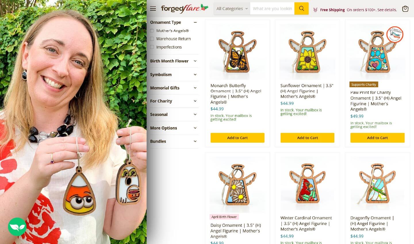 Jennifer Street, proprietaria di Forged Flare, tiene in mano due decorazioni fatte a mano accanto a uno screenshot del catalogo prodotti del suo negozio online.
