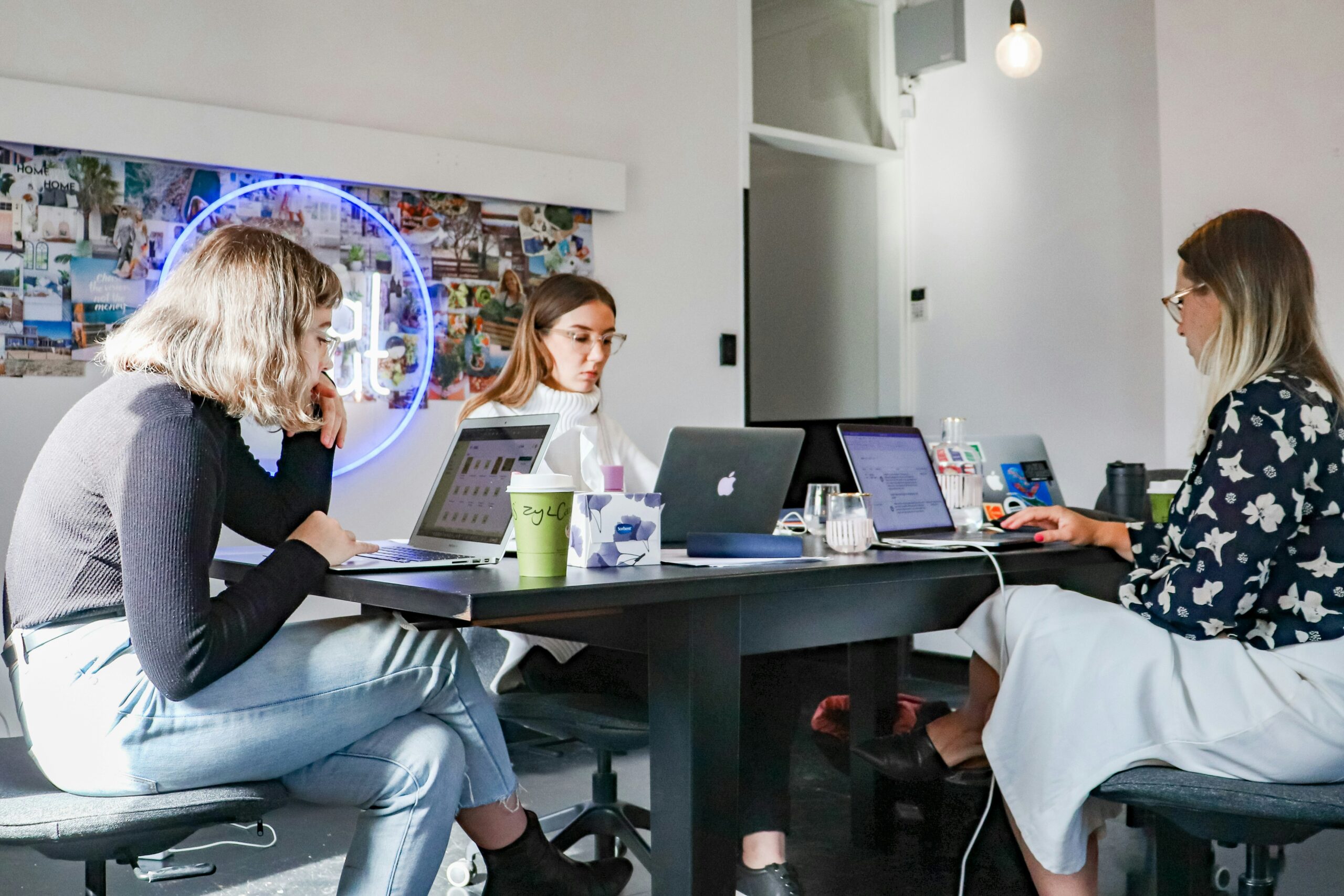 5 Schlüsselfaktoren: Wie kann eine Marketingagentur zum Aufbau und zur Weiterentwicklung Ihres Bauunternehmens beitragen?