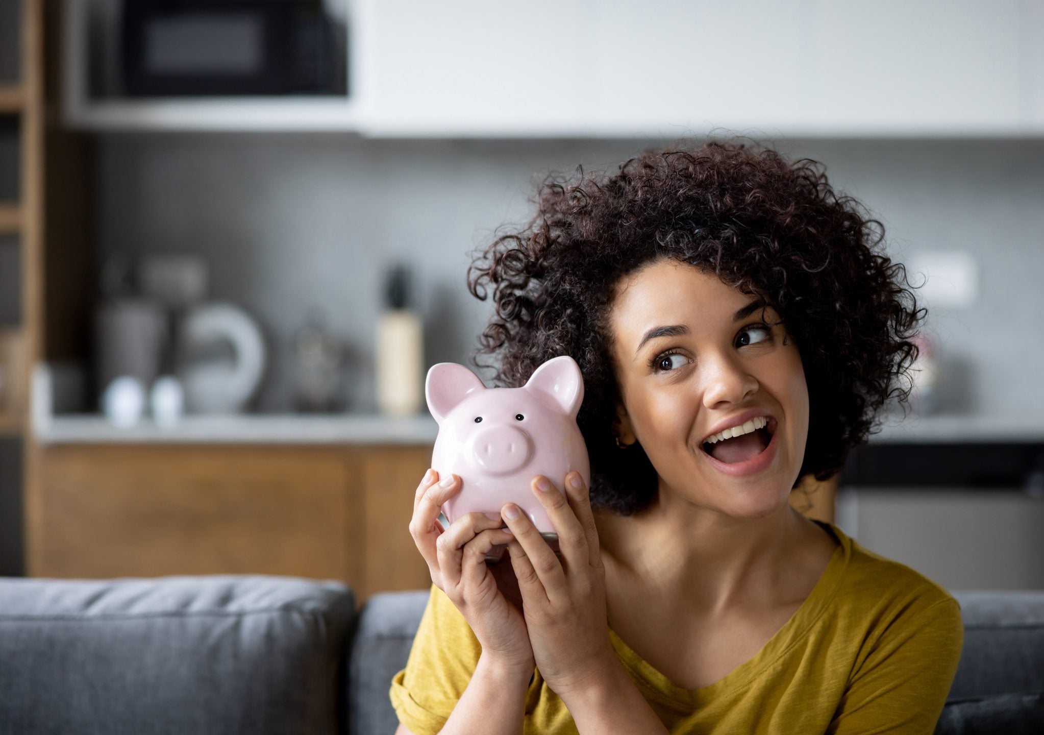 Como economizar dinheiro? 28 dicas práticas para uma poupança inteligente e sustentável.