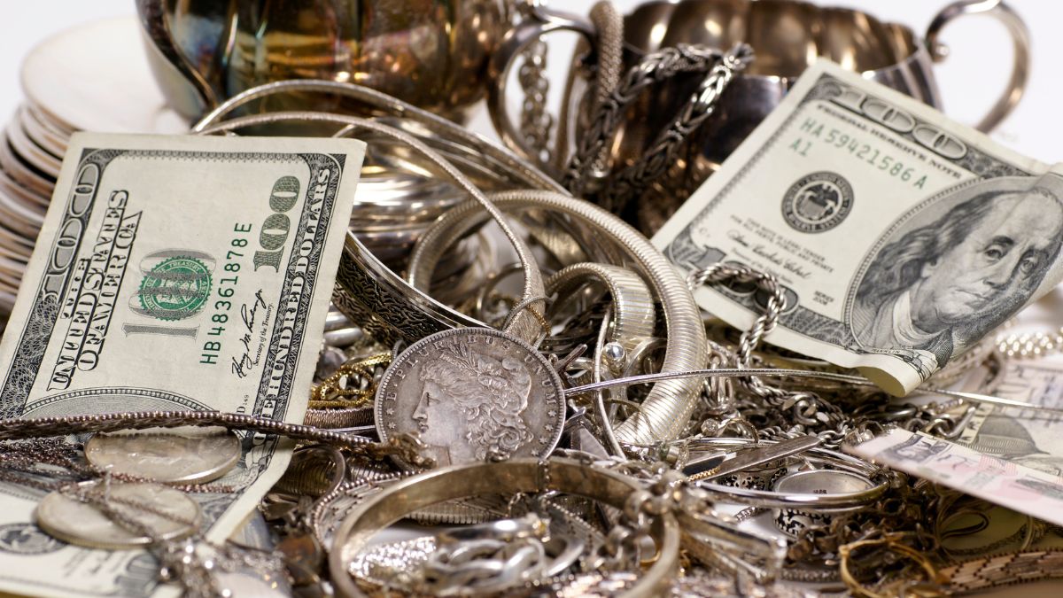 بيع الفضة الإسترليني: دليلك للحصول على أفضل سعر ممكن