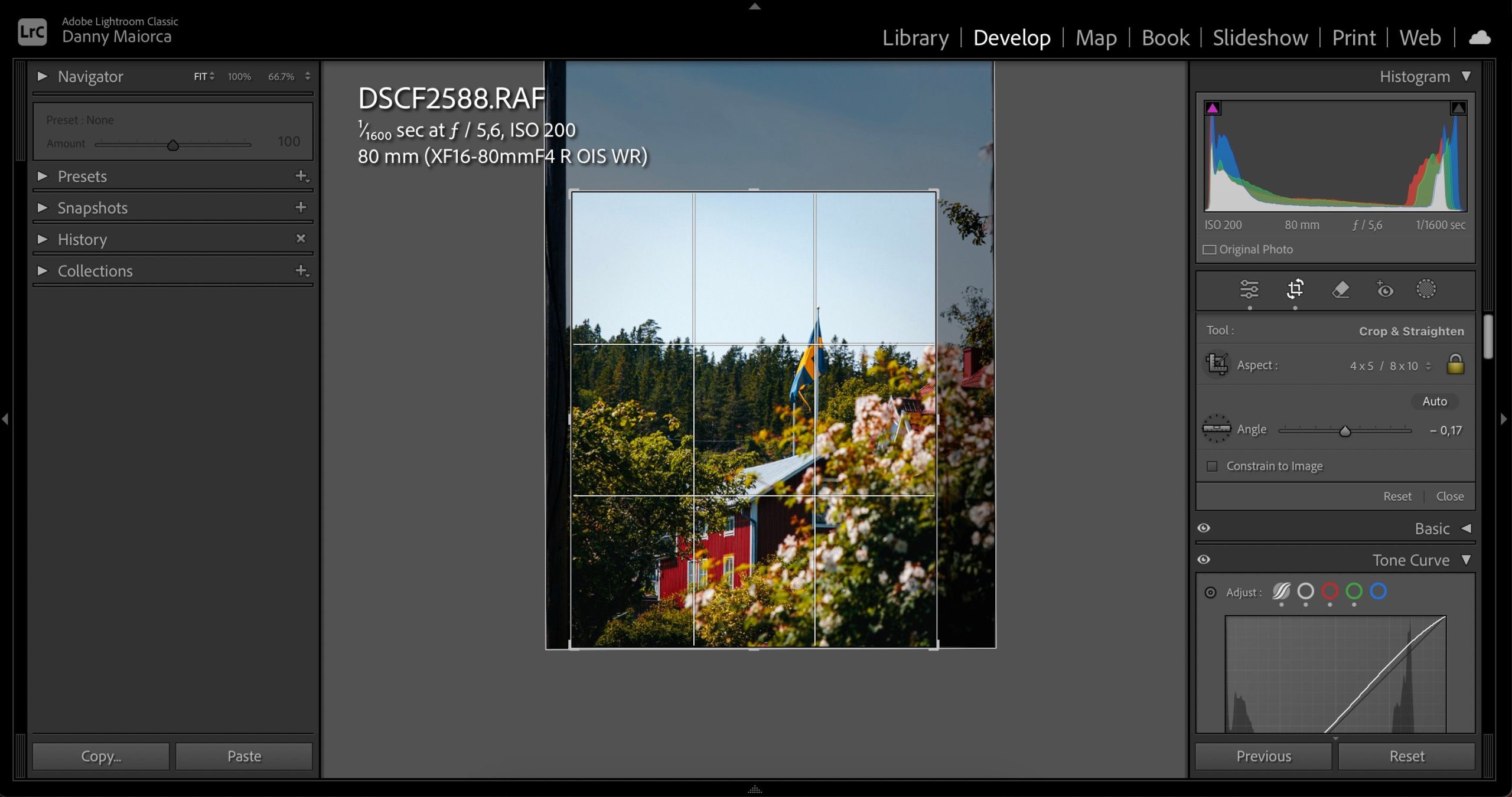 Automatically straightening an image in a photo editing app