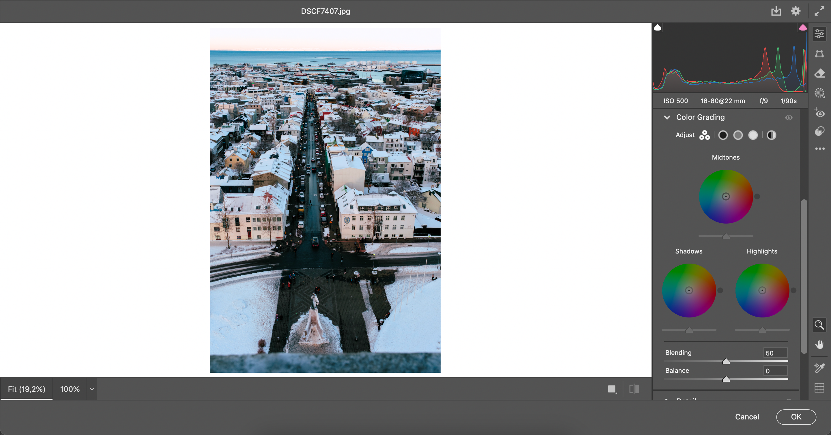 استخدام تطبيق Camera Raw لتحرير صورة من Photoshop