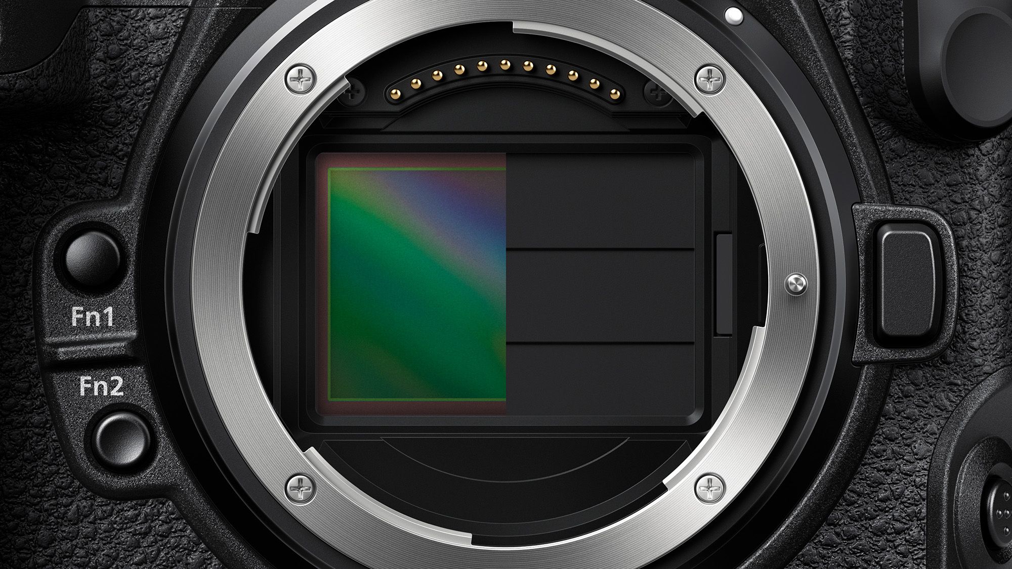 مستشعر Nikon Z8 متسخ؟ تأكد من تفعيل درع المستشعر!