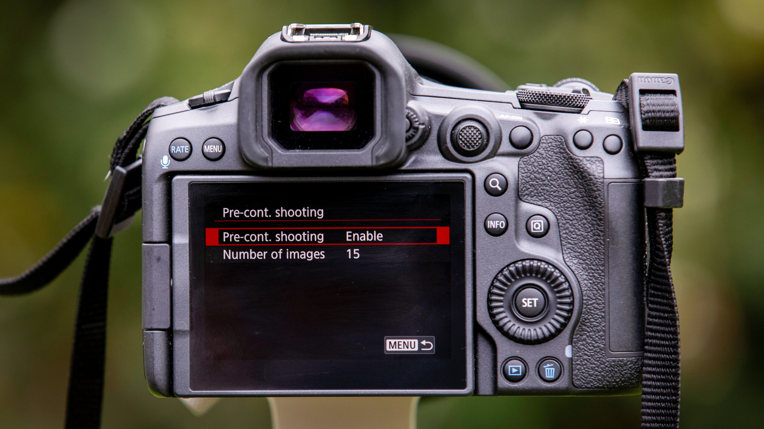 وضع التصوير المسبق المستمر من Canon
