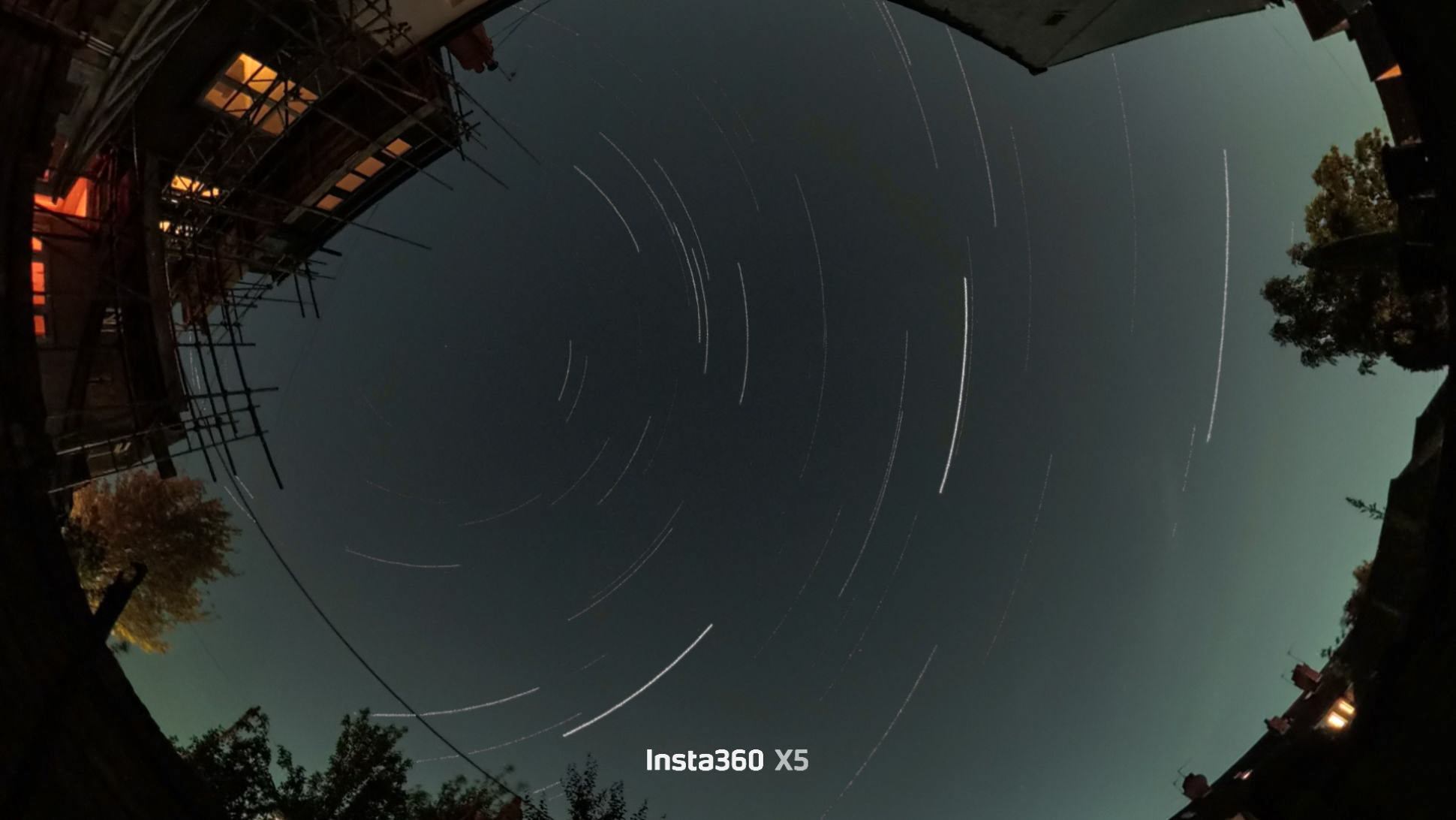 Kanada'da Kuzey Işıklarını Insta360 X5 360 kamera ile fotoğraflamak.