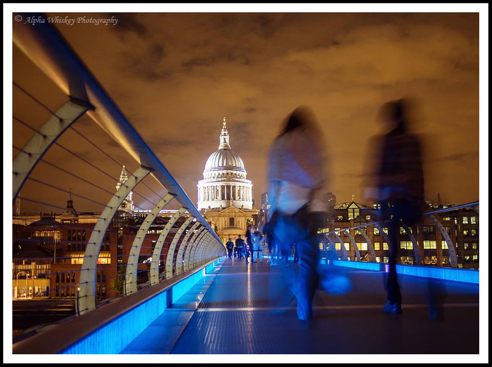 Panasonic 20mm F/1.7، ISO 500، 0.4 ثانية تصوير يدوي