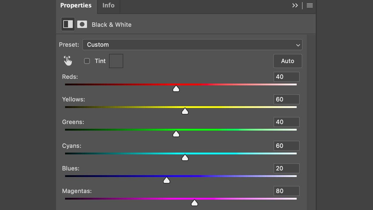 واجهة تحرير Adobe Photoshop، تُظهر شرائط تمرير السطوع