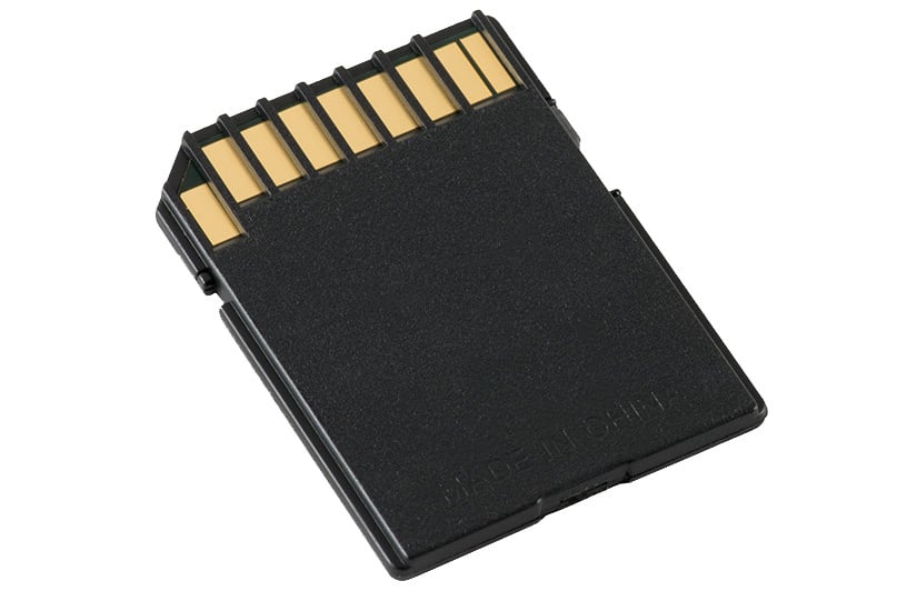 الجانب الخلفي لبطاقة ذاكرة SanDisk SD مزيفة