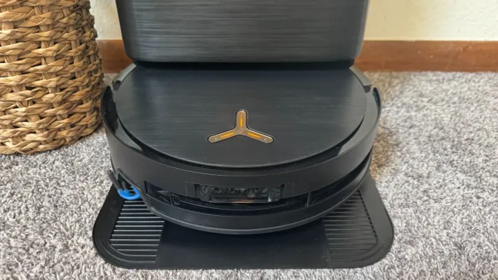 A close up shot of the X9 Pro Omni