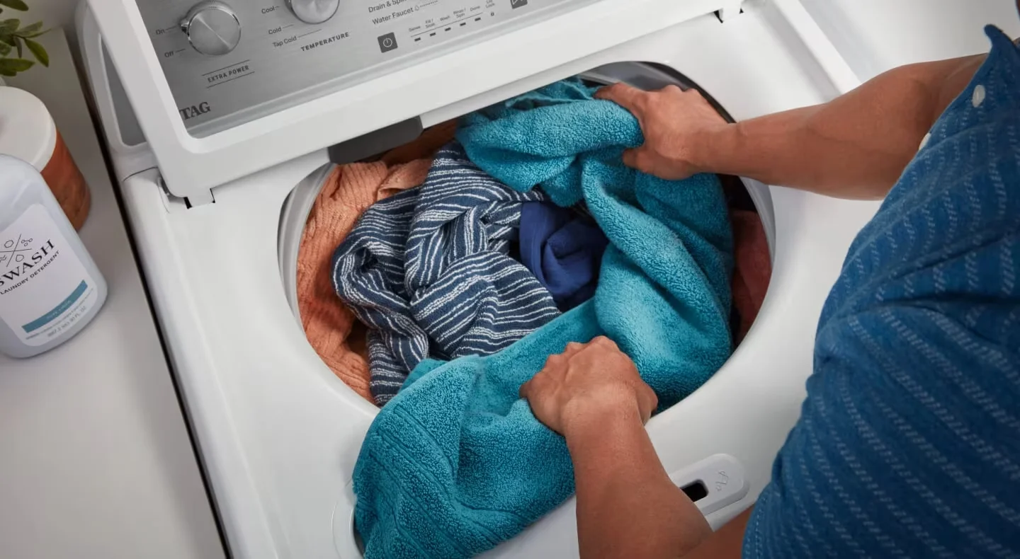 حل مشكلة رمز الخطأ F21 في غسالة Maytag