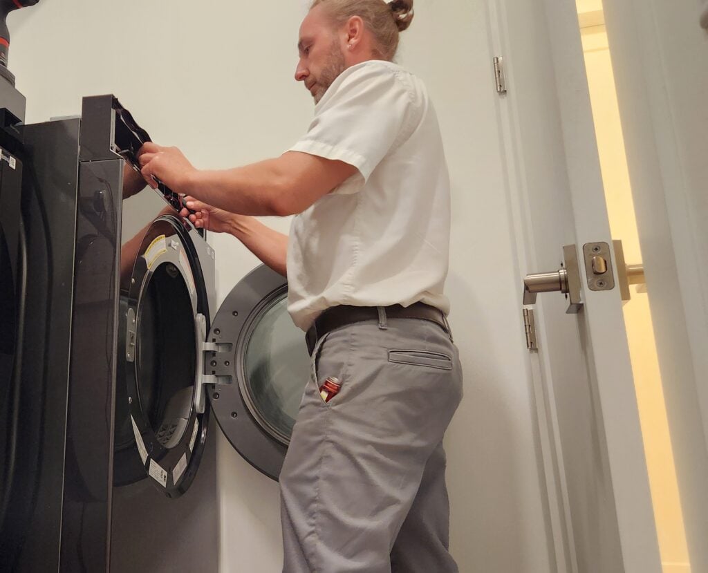 إصلاح الغسالة أم استبدالها