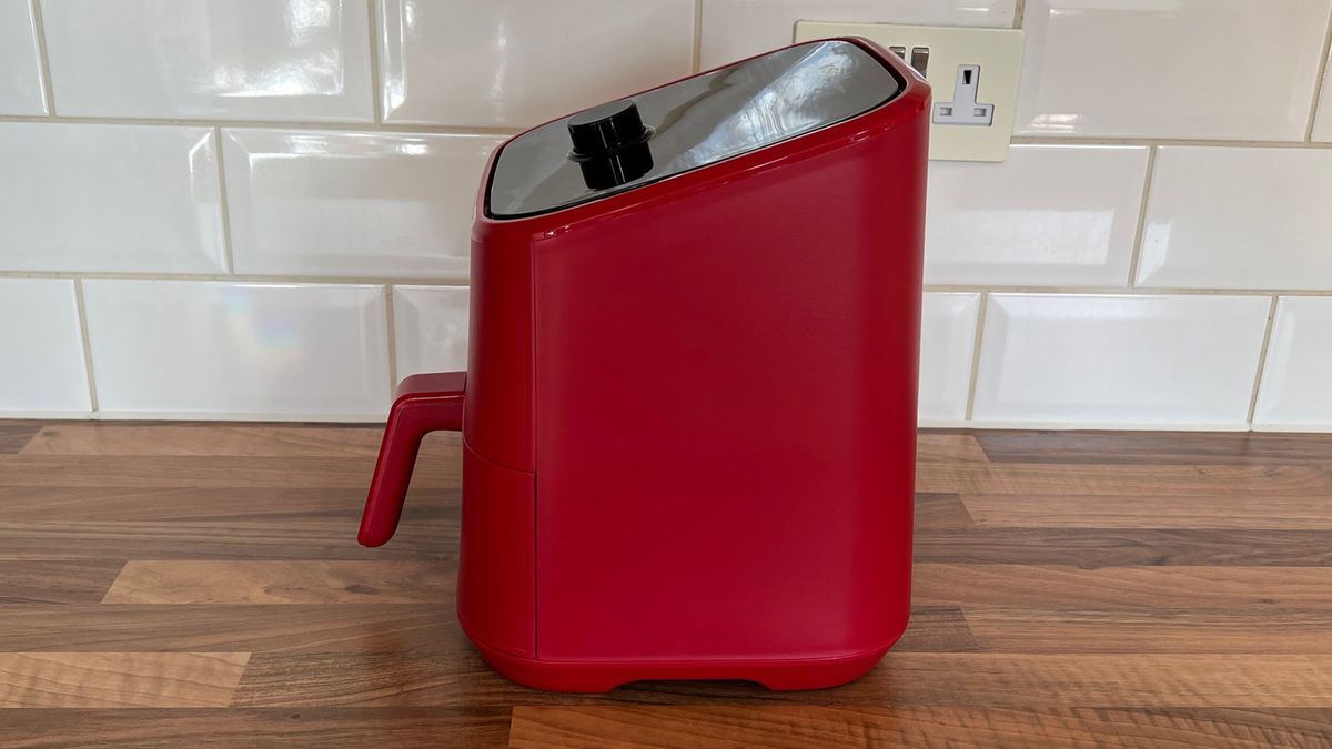 منظر جانبي لقلاية Instant Vortex Mini