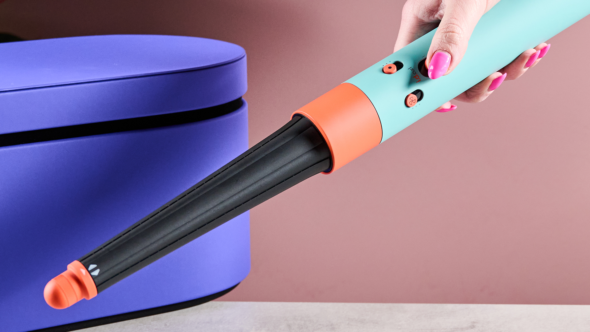 جهاز Dyson Airwrap i.d. مع ملحق التجعيد المخروطي