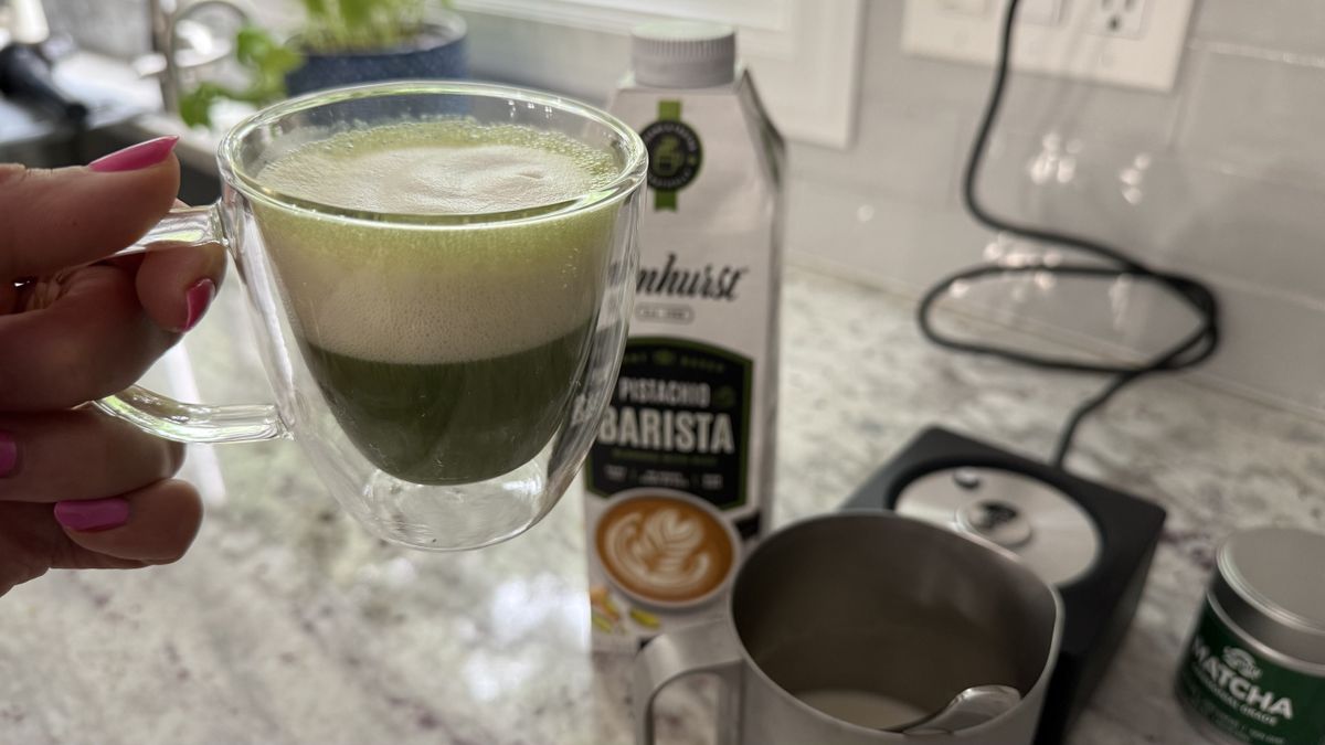 Terra Kaffe Aero مع حليب نباتي