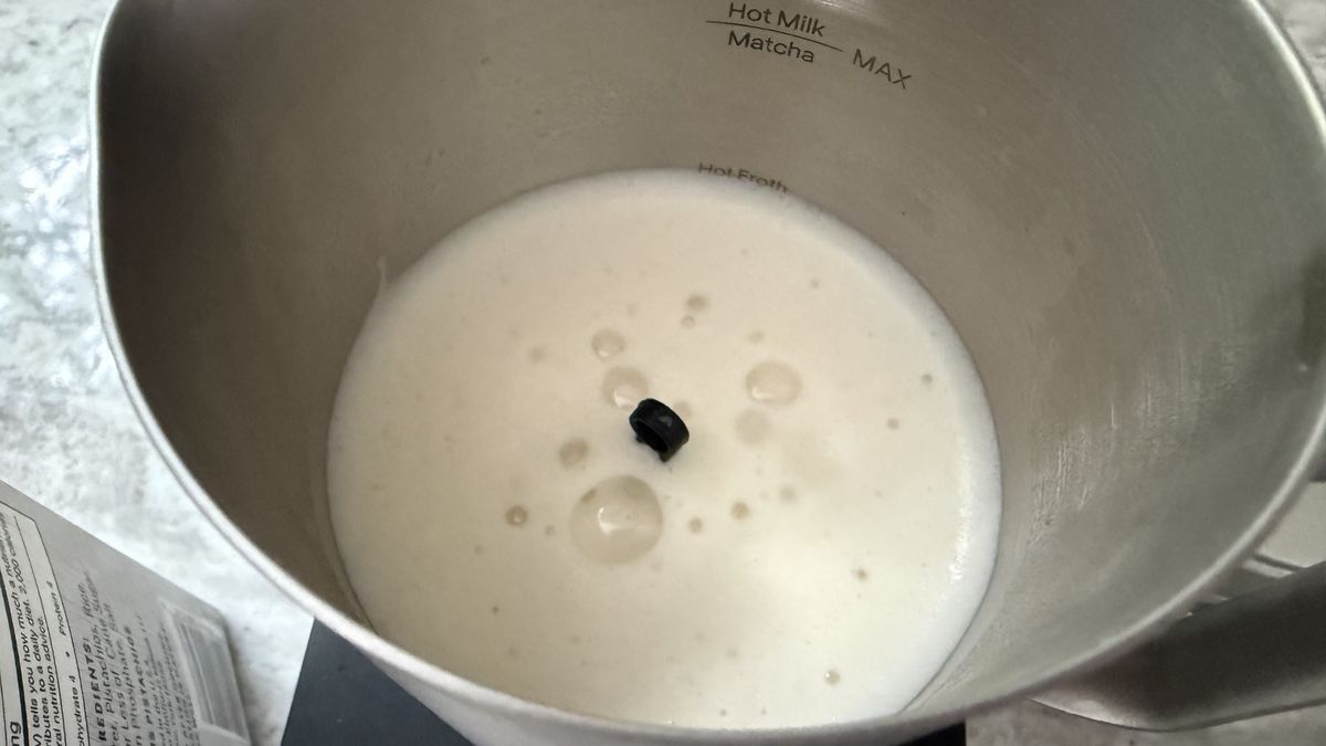 Terra Kaffe Aero مع حليب نباتي