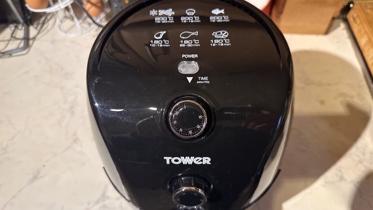 مراجعة قلاية Tower T17025 الهوائية
