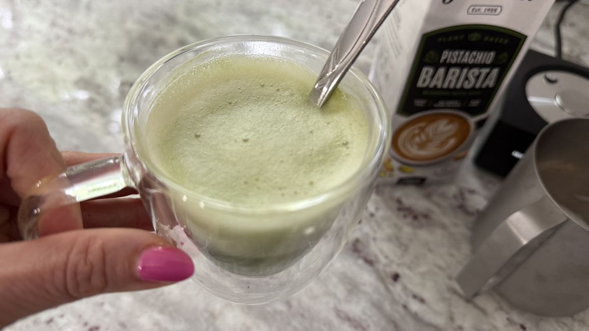 Terra Kaffe Aero مع حليب نباتي