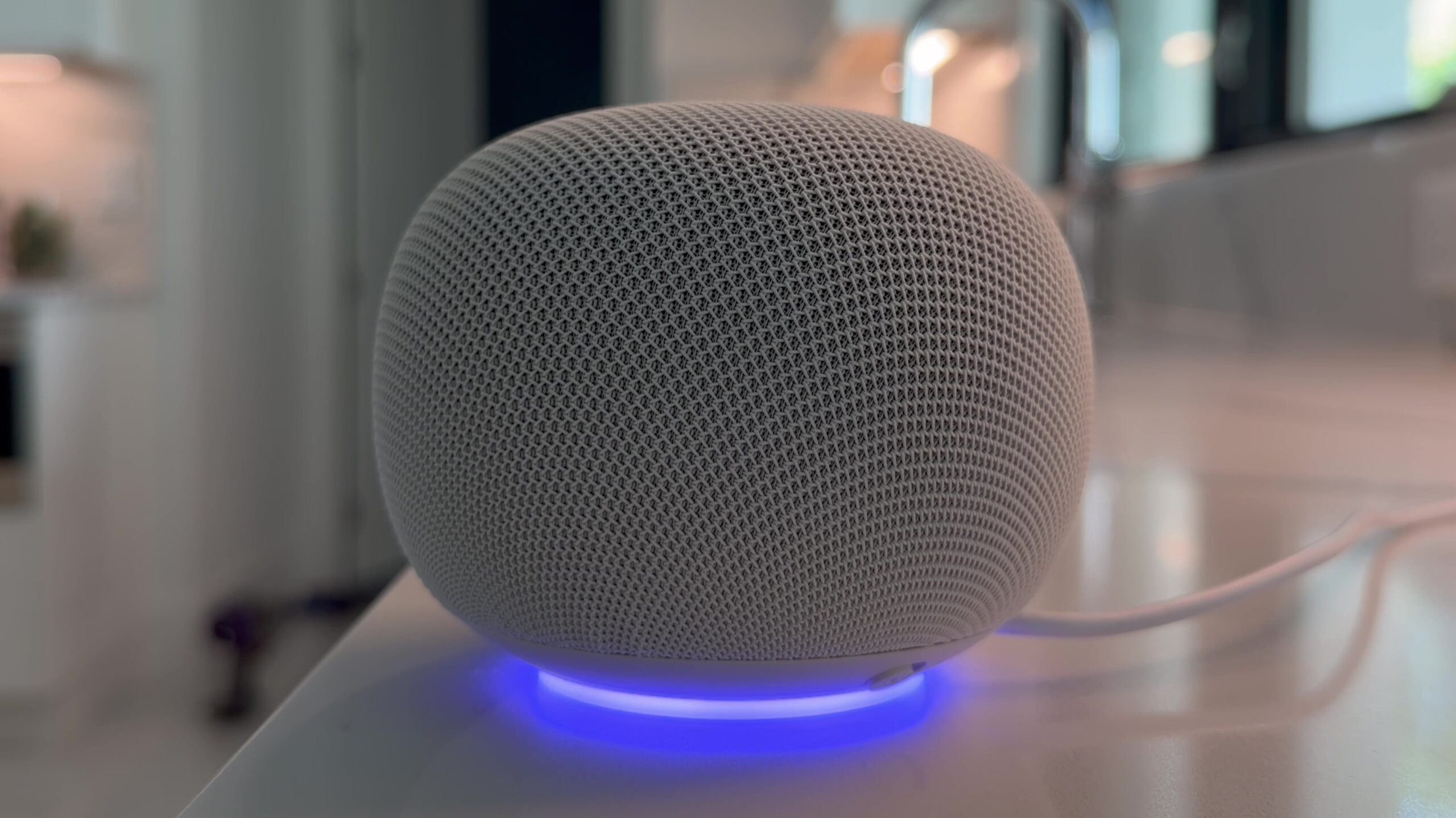 مكبر الصوت Google Home Speaker (2026) مع Gemini